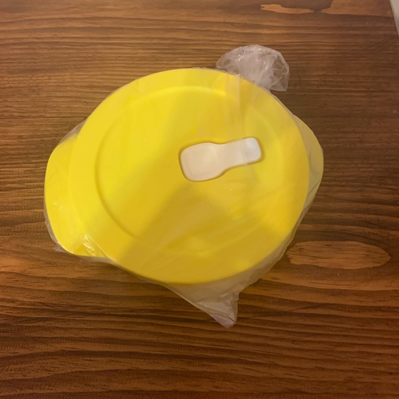 CrystalWave® PLUS 3½-cup/828 mL container - Picture 3 of 3